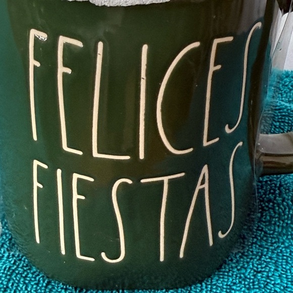 Rae Dunn Felices Fiestas Green Covered 2 Pc Ceramic Christmas Tree Mug - Picture 3 of 7